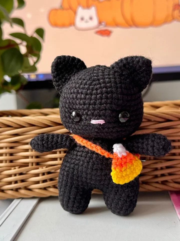 Halloween black cat with candy corn bag, Crochet Pattern, amigurumi halloween, cat crochet pattern, candy corn crochet, amigurumi kitty crochet