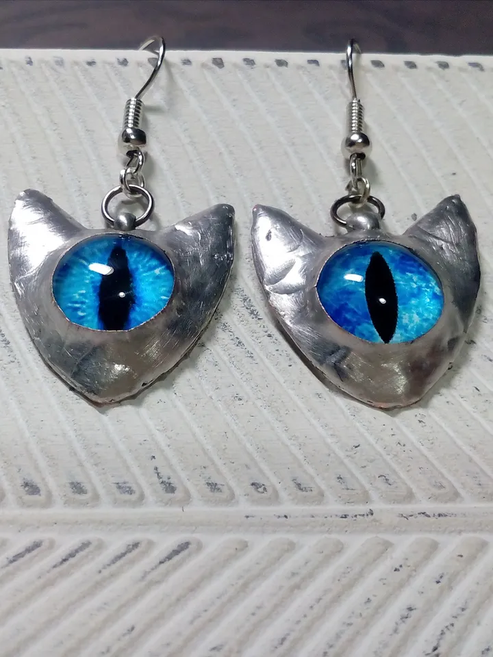 CAT eye earrings, Cat head earrings, Cat lovers bijouterie, Witch earrings, Halloween earrings, Tin soldered earrings