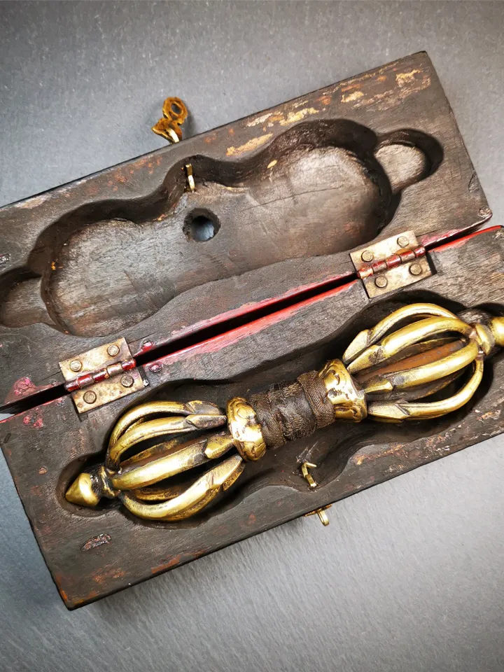 Gandhanra Powerful Vintage Vajra Dorje with Wooden Case ,Tibetan Tantric Buddhism (Vajrayana) Ritual Implement,Handmade in Nepal,7.0"