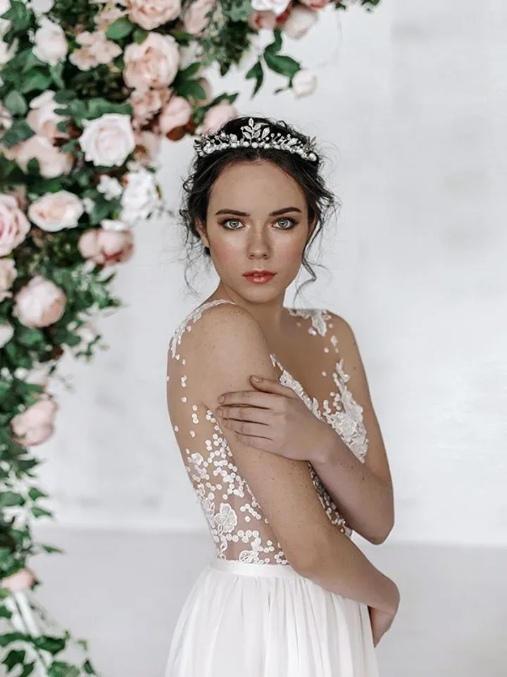 Bride tiara, Pearl weddings headpiece, Wedding crown, Headpiece for bride, Pearl headpiece,Pearl headband, boho headpiece