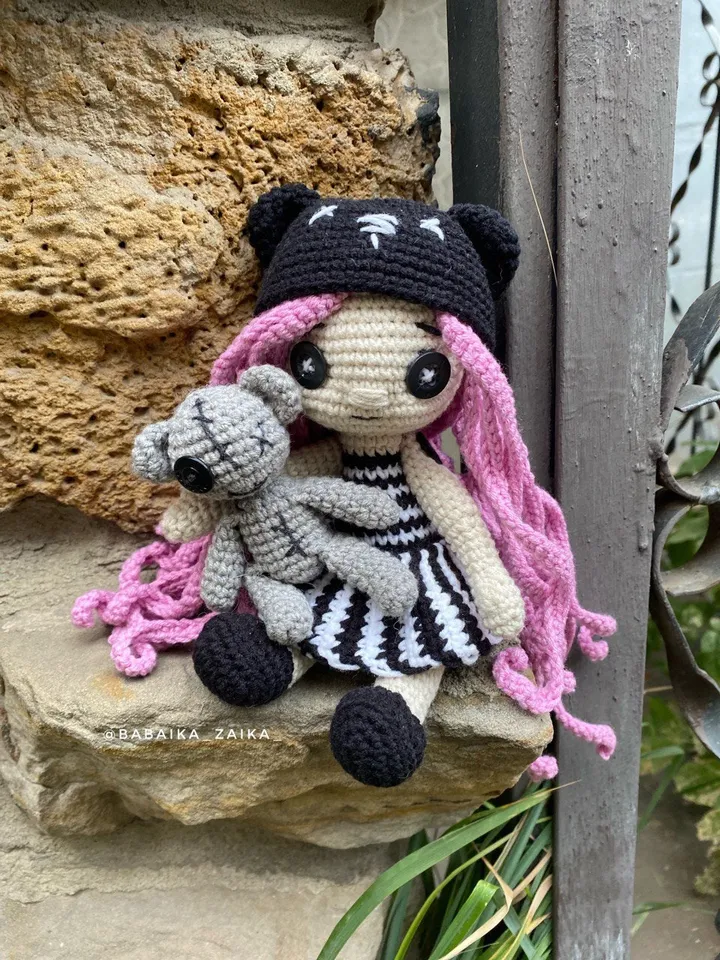 PDF Gothic Doll Crochet Pattern - PDF Amigurumi Pattern, Voodoo Doll, Halloween Cute Small Doll, Witch Doll Handmade, Crochet Creepy Toy