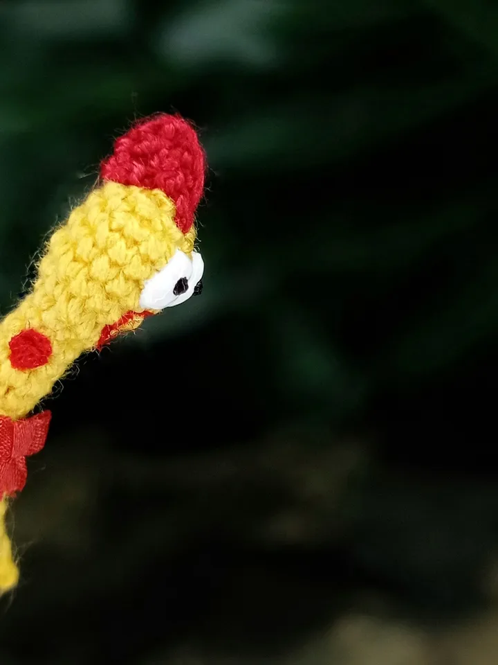 English PDF crochet pattern Chicken Co-Co. Crochet miniature pattern. Crazy chicken toy pattern. DIY funny toy.
