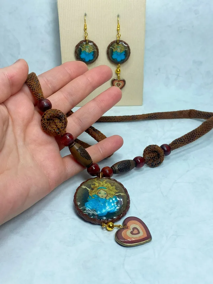 Set of handmade jewelry in the style of "Alice". Author's design.
