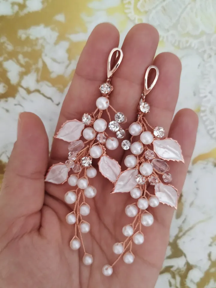 Rose Gold Flower Bridal Earrings, Floral Wedding Earrings, Floral Bridal Earrings, Statement Bridal Earrings, Pearl Boho Wedding Earring