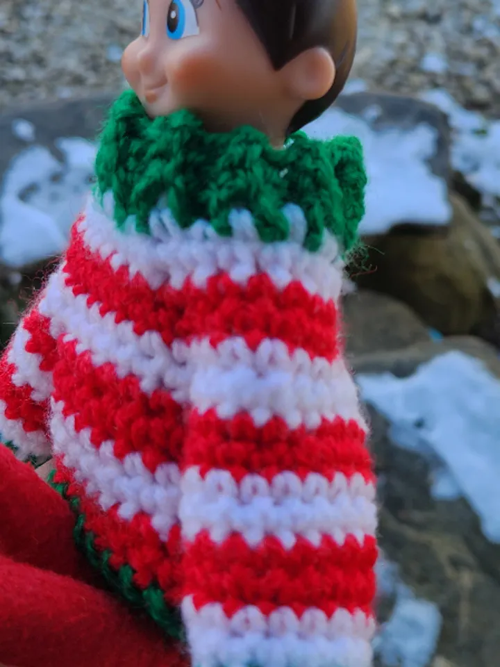 Sweater and Hat Crochet Pattern: Christmas Elf on The Shelf Holiday outfit and video tutorial