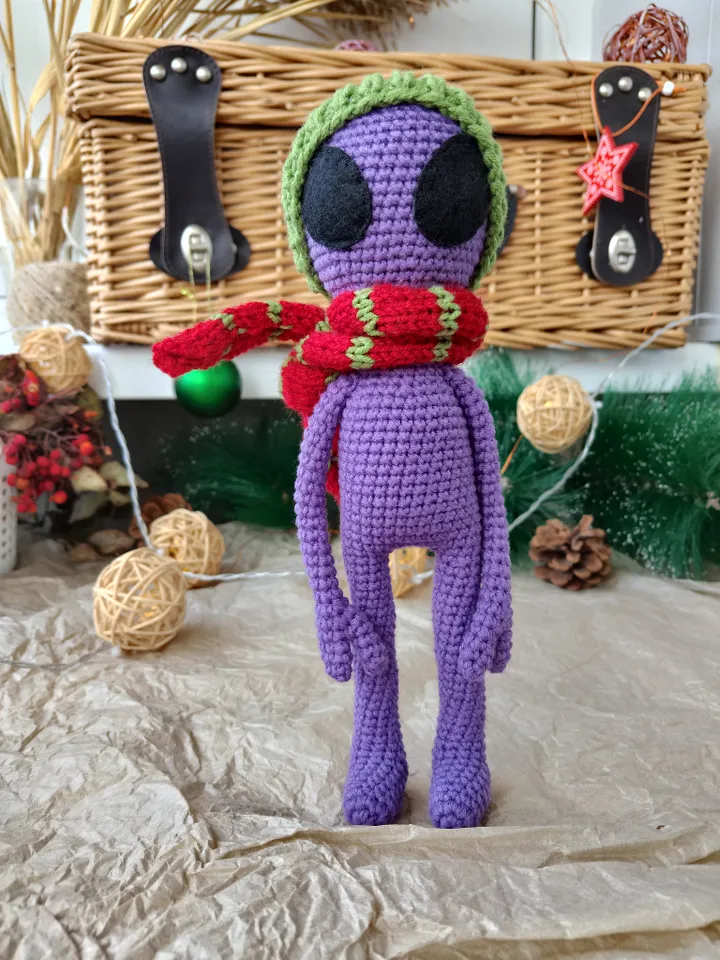 Purple alien doll, Alien Shaped Plush Toy, Soft Cartoon Stuffed Doll For friends. Christmas gift.