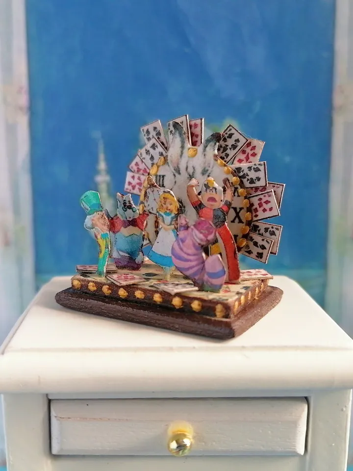 Dollhouse accessories set. Alice. Scale 1:12.