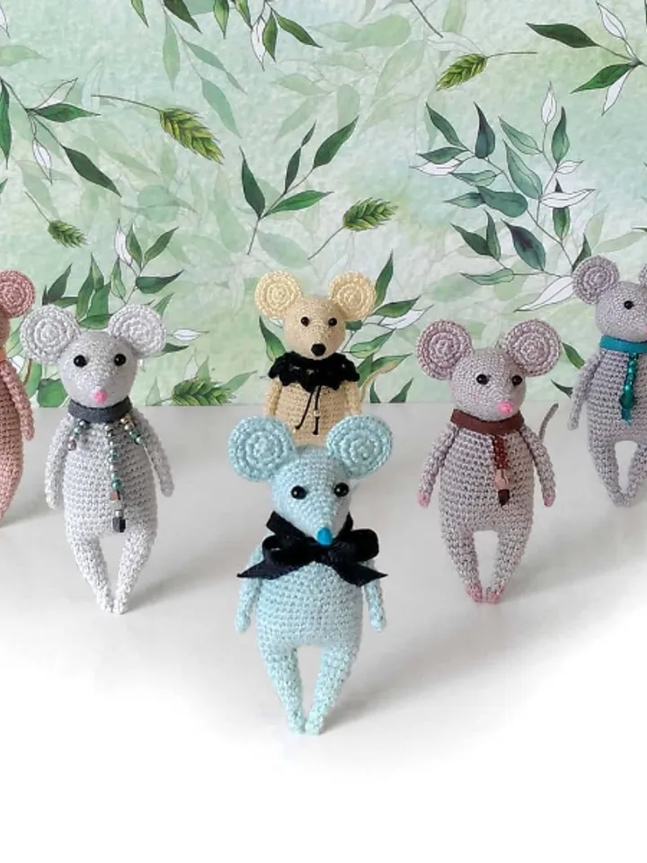PDF crochet pattern little rat. Crochet miniature pattern. Miniature mouse toy pattern. DIY small toy. Tutorial