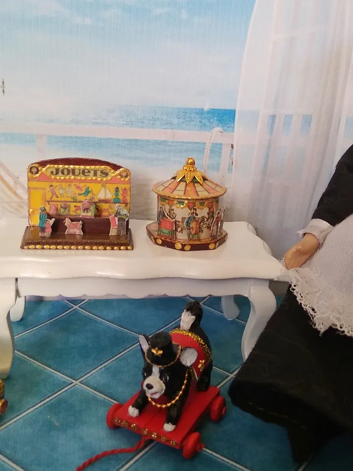 Dollhouse set. Carousel , stand. Dollhouse miniature.1:12 scale.