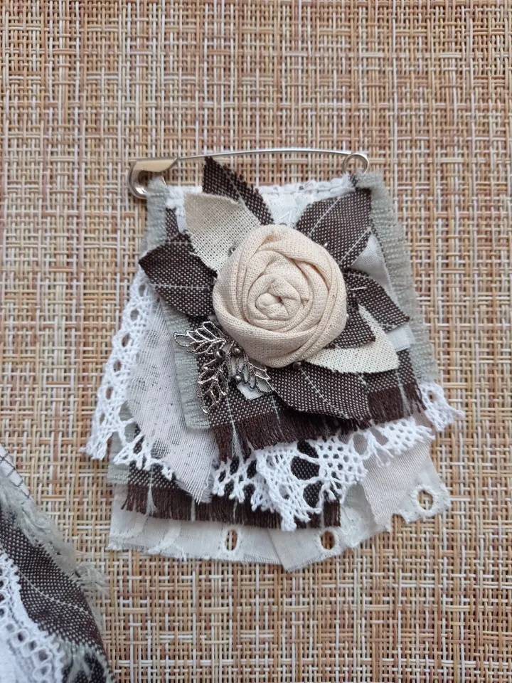 Set of brooch and keychain made of ribbons and boho fabric