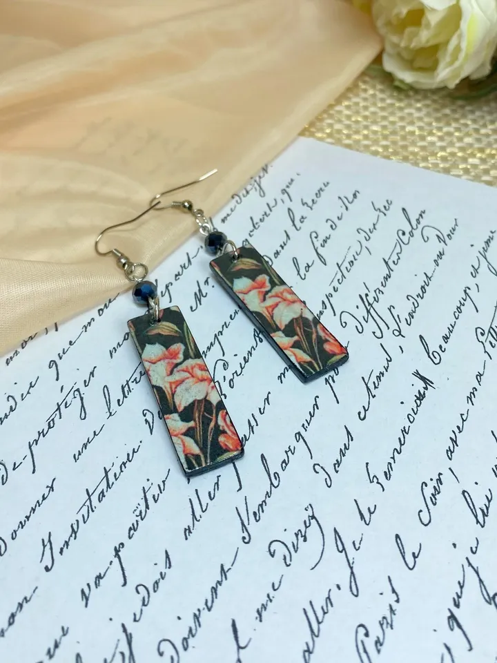 Handmade earrings. Lightweight, elegant earrings.