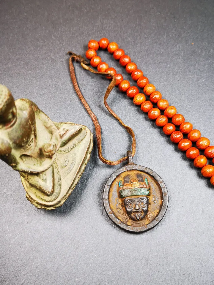 Gandhanra Vintage Tibetan Buddhist Amulet,Shri Devi,Drashi Lhamo,Zashi Lhamo,Buddhist Protector Badge,1.9" × 1.5"