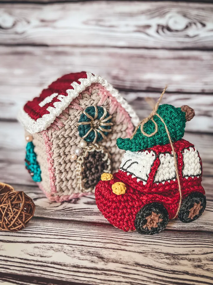 Gingerbread house crochet pattern PDF, basket with lid, Christmas ornament, hanging decoration digital instant download