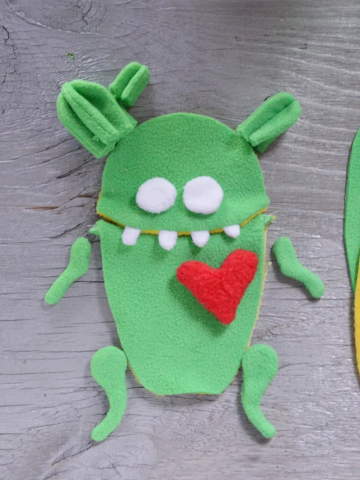 Fleece Plush Cactus PDF Pattern – Softie with Heart & Flowers