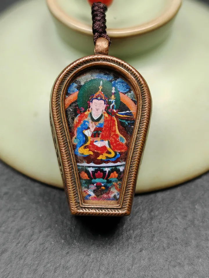 Gandhanra Antique Handmade Gau Ghau Shrine,Guru Rinpoche Gau Amulet, Mini Tibetan Buddhist Altar Amulet Pendant,Made of Red Copper