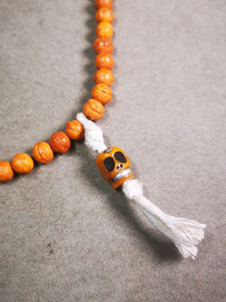 Gandhanra Tibetan Yak Bone Carved Skull Bead Amulet Pendant for Mala,Prayer Beads,Keychain