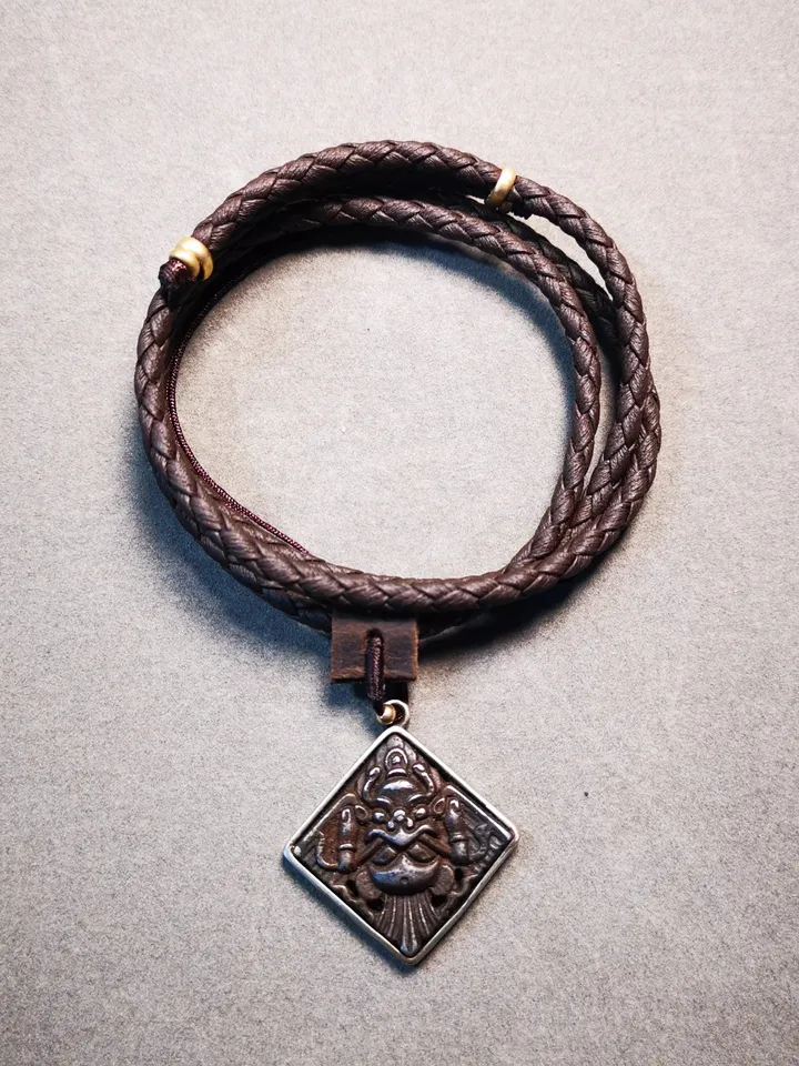 Gandhanra Antique Tibetan Buddhist Amulet,the Four Dignities-Garuda,Tiger,Dragon,Snow Lion,Buddhist Talisman,Inlaid with Sliver