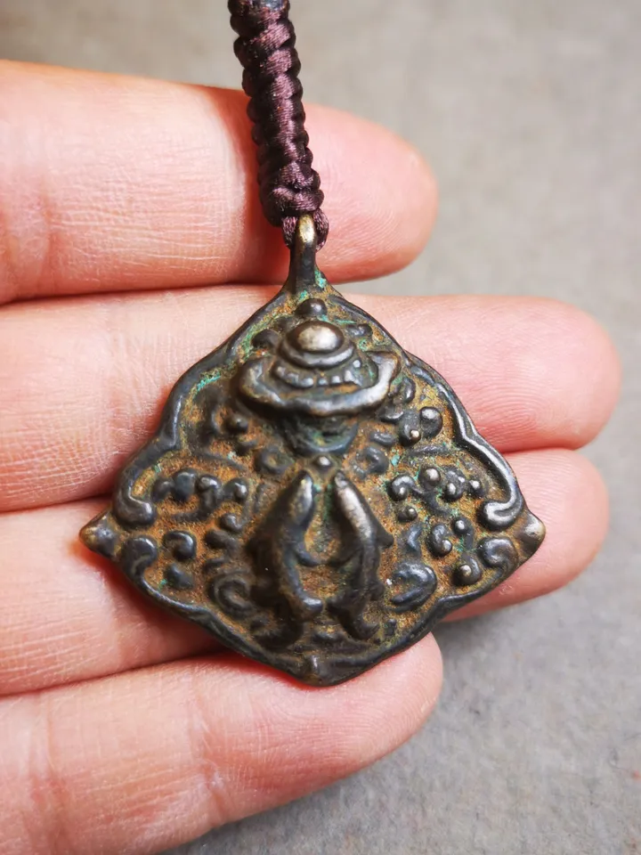Gandhanra Handmade Tibetan Buddhist Amulet, Vase and Golden Fish Badge, Made of Thokcha