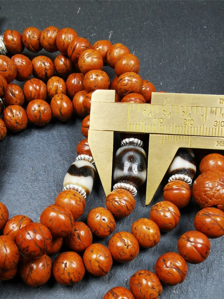 Gandhanra Old Tibetan Mala, 10mm / 0.4" 108 Bodhi Seed Beads + Dzi Beads,Prayer Beads,Tibetan Rosary for Meditation,Circumference 40"