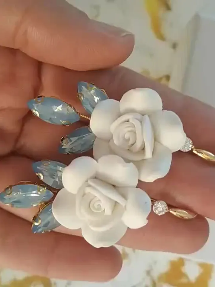 Boho Wedding Earrings, Opal Bridal Earrings, Flower Wedding Earrings, Floral Bridal Earrings, Chandelier Statement Earrings, Bridal Jewelry