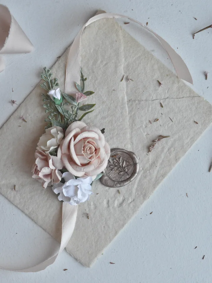 Pale pink wrist corsage, blush bridesmaids corsage, flower bracelet, flower wedding, blush pink wedding, wrist corsage