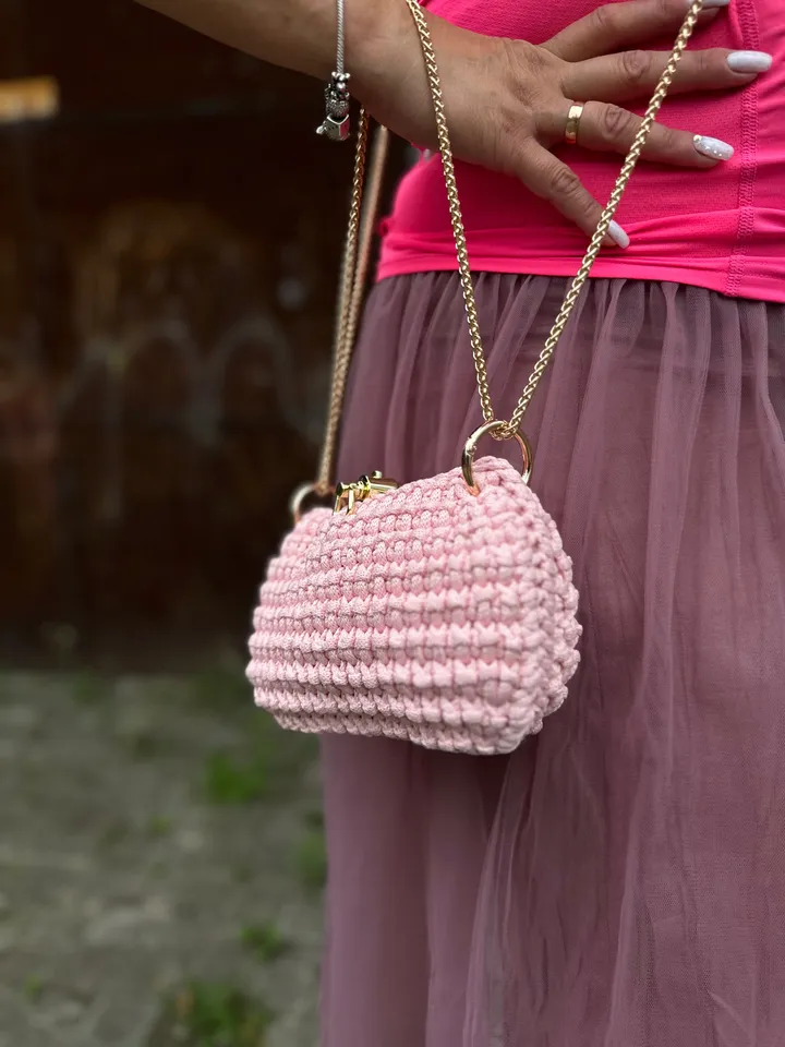 Women Chain Strap Pink Handbag, vegan crossbody, top handle, small purse, crochet clutch, shoulder bag, evening clutch