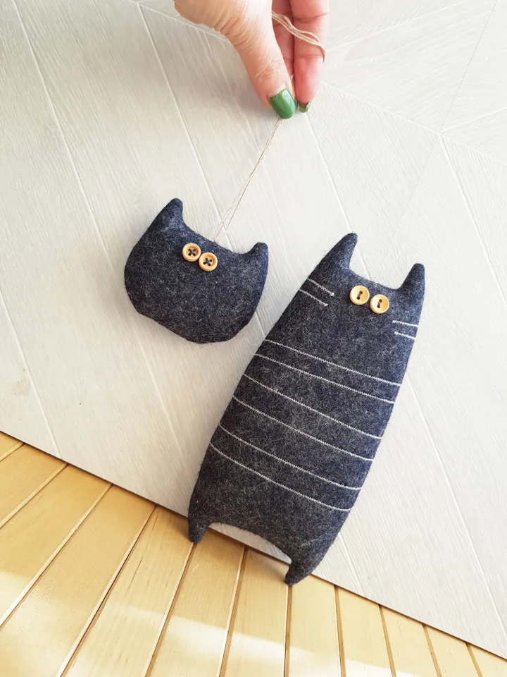 Black Cat Sewing Pattern PDF, Tutorial in English, Felt animal Pattern, felt doll sewing diy, Halloween doll PDF