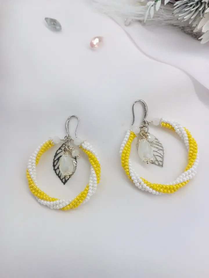 Custom multicoloured bridesmaid earrings set, beaded hoop earrings set, bridesmaid gift, bridesmaid gift idea
