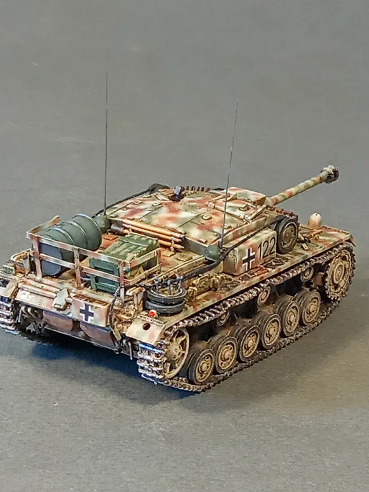 Pro Built model StuG III Ausf.E 232nd StugBrg, Kenigsberg, 1/72 scale