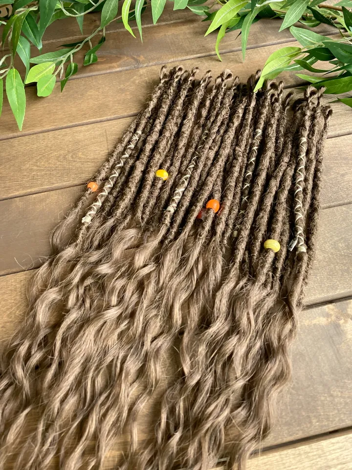 Brown synthetic crochet curly Se dreads ready to ship