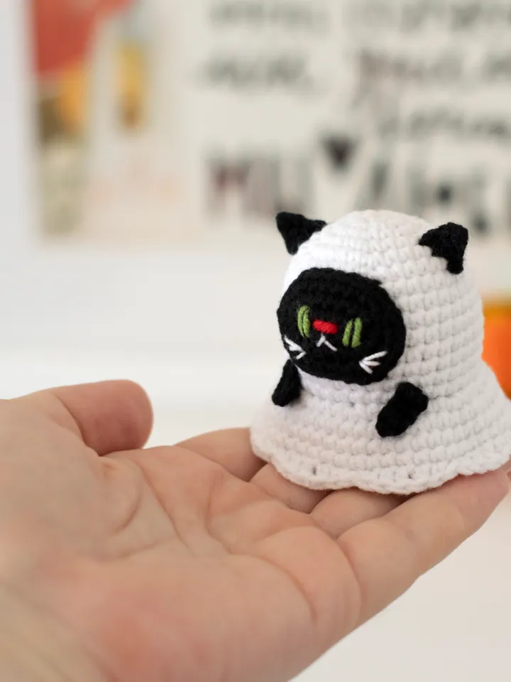 Cute cat ghost miniature monster toy, Halloween kids gift, Halloween sign, Halloween party table creepy cute decor