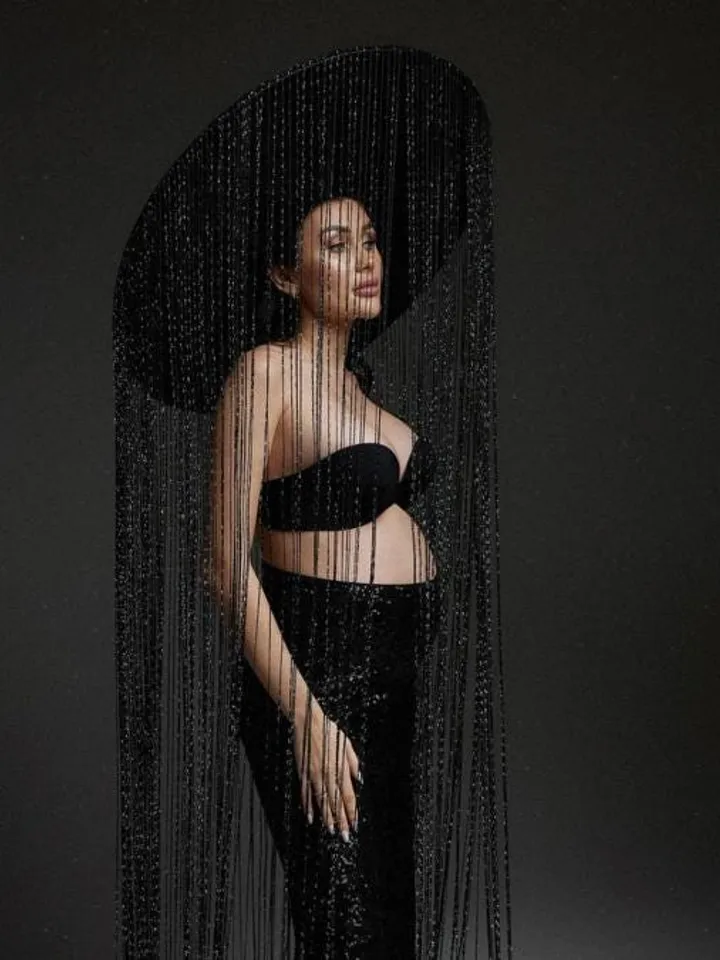 fringed hat, hat with threads, hat for photo shoot, black hat with long threads
