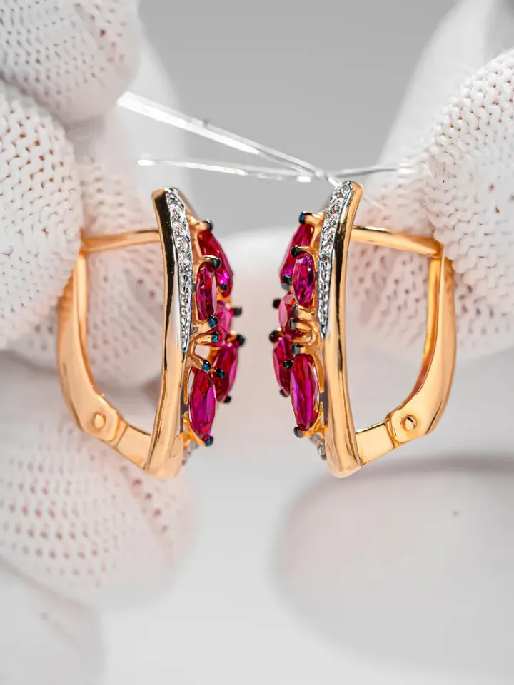 Earrings Silver gold plated 925 assay value with corundum ruby