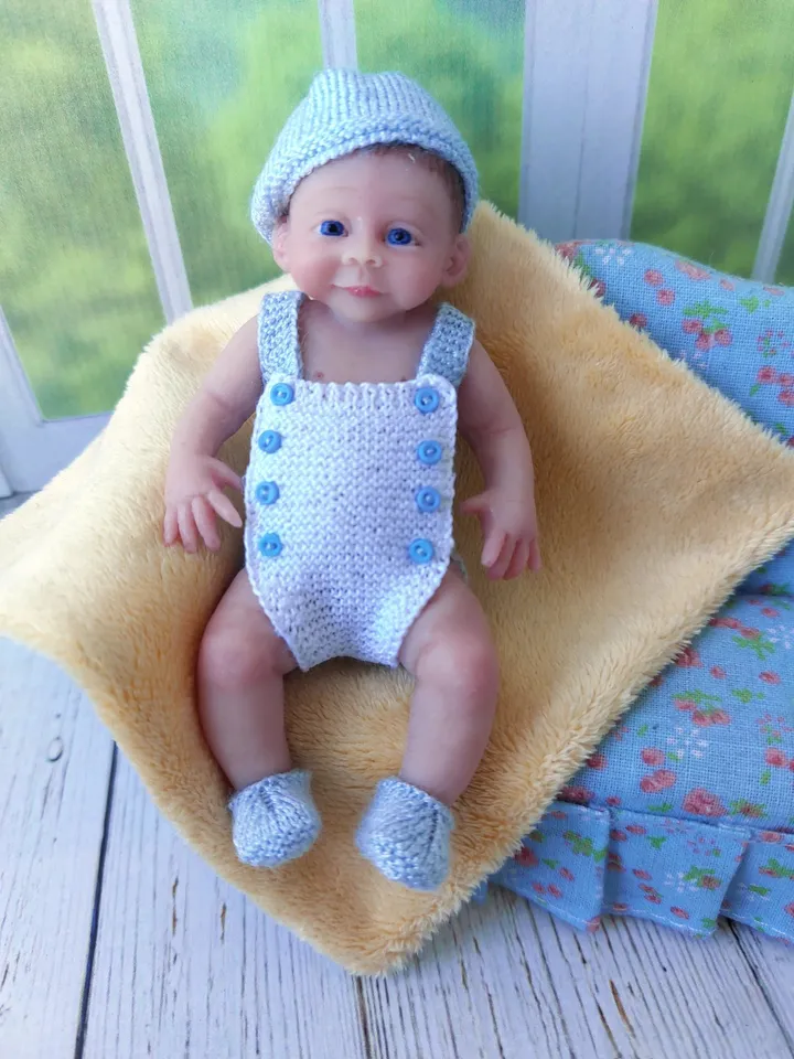 Miniature clothes for 4 inches Silicone baby doll. Creativhook