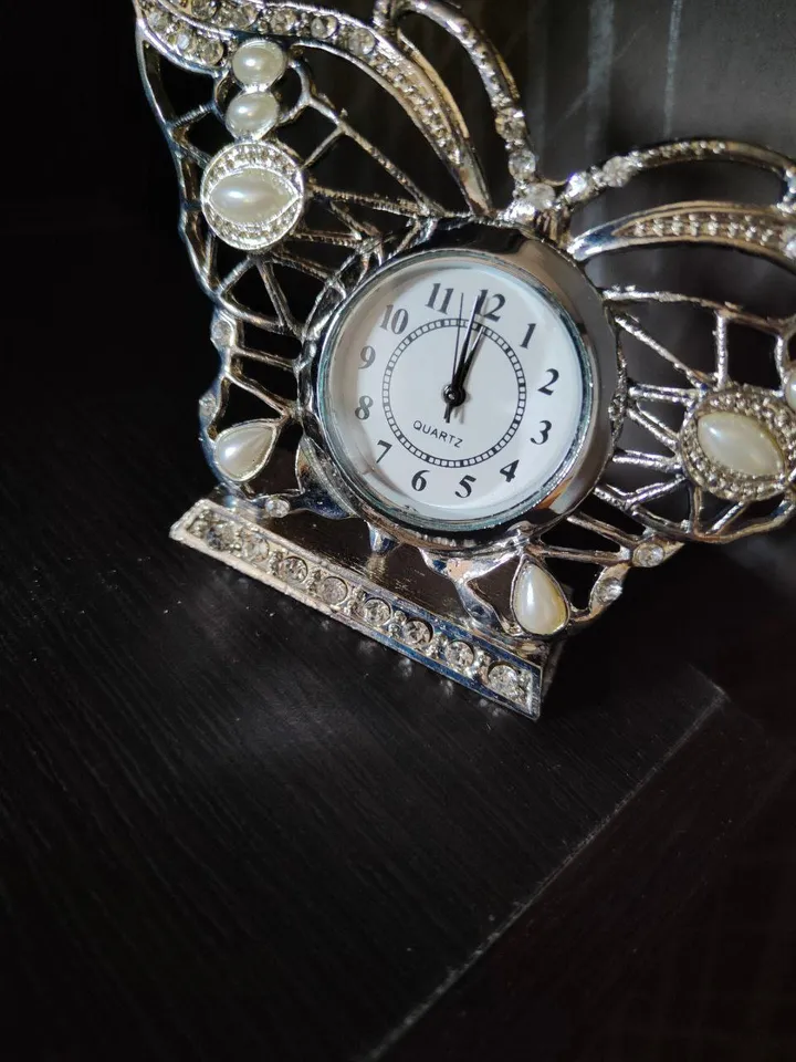 Miniature boudoir clocks,Vintage clock,quartz watch,Butterflyco style,metal watches,watches for collection,antique watch,clockwork hook