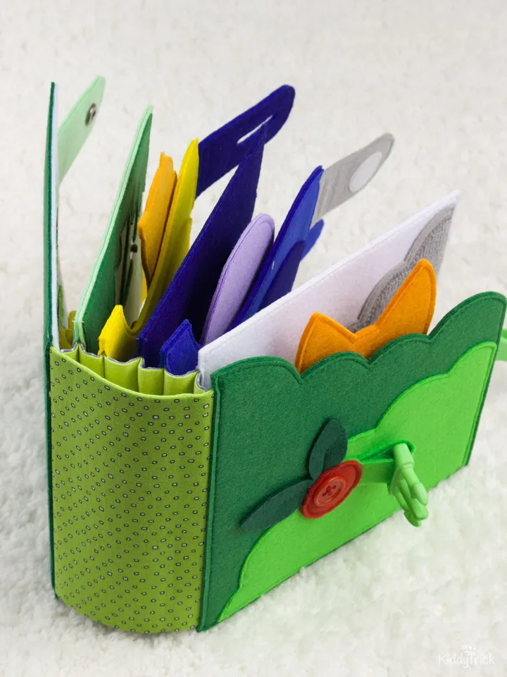 Felt Buckle Book - Sewing Pattern