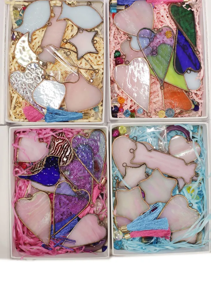 DIY Garland Kit "Fairy Chest", DIY Garland Kit, DIY Stained Glass Garland Kit, Christmas Magic DIY Garland Set, Handmade Stained Glass Ornament Kit, DIY Holiday Garland with Natural Stones, Festive DIY Glass Garland Craft Kit, Christmas Workshop DIY Kit