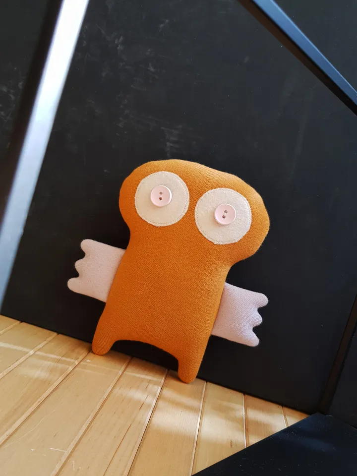 Yellow Owl sewing pattern PDF, tutorial in English, rag doll sewing diy
