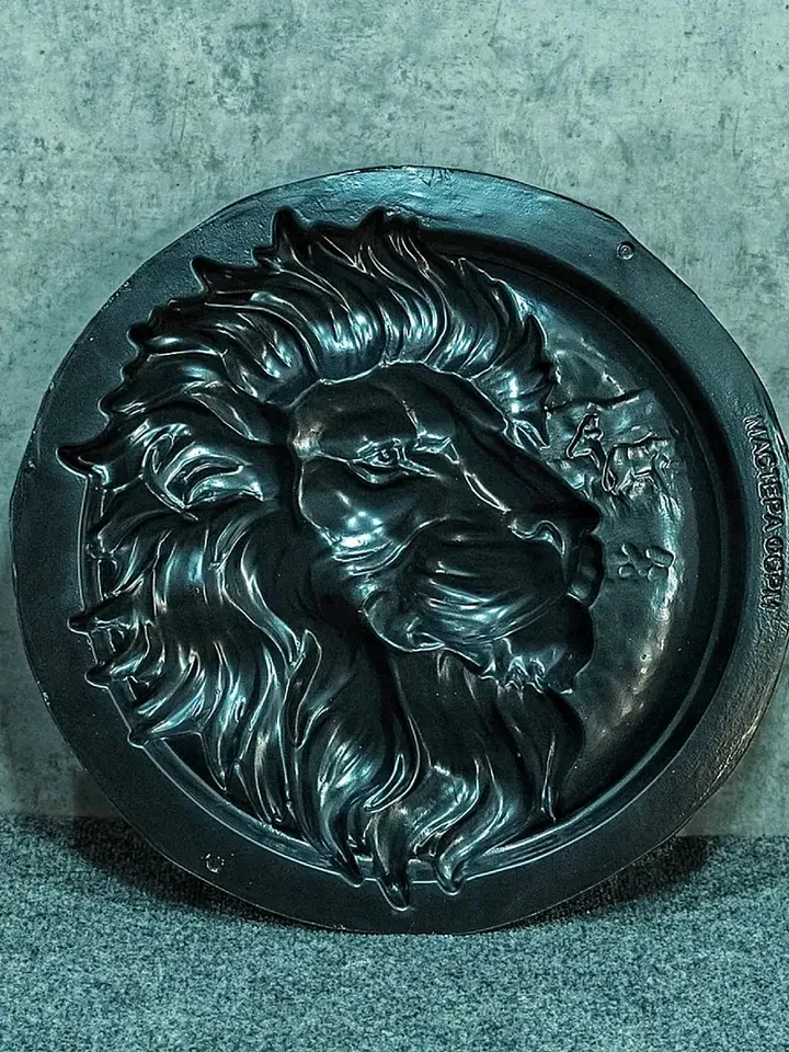 DIY mold for filling the Lion Safari panel