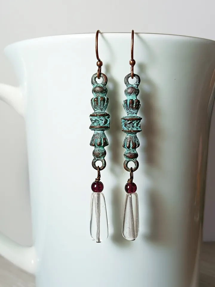 Boho Shabby chic Vintage style and natural copper earrings Textured patinated with a Quartz and garnet beads