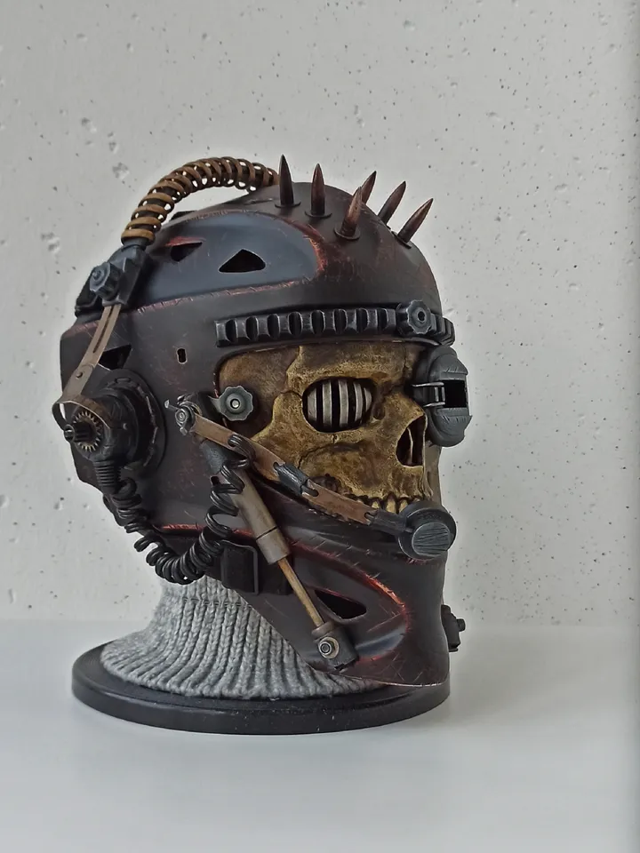 Post-apocalyptic hockey mask