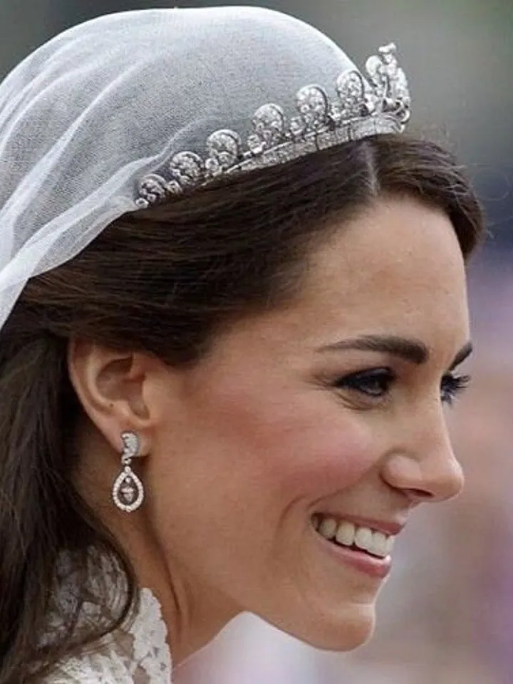 Kate Middleton Replica Royal Wedding earrings Swarovski Crystal Bridal Earrings Art Deco Vintage style Wedding Jewelry Royal Wedding Jewelry