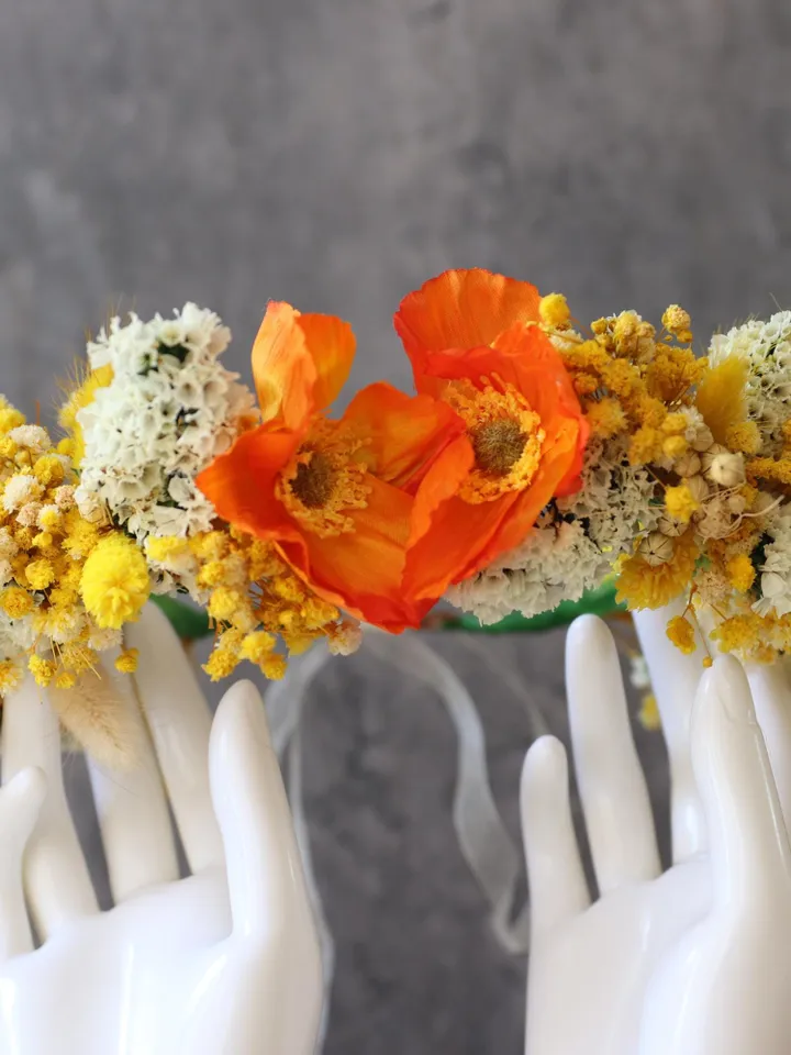 Dried natural flower crown, Rustic Poppy Flower and Herb Headpiece – Ideal for Special Occasions and Daily Wear