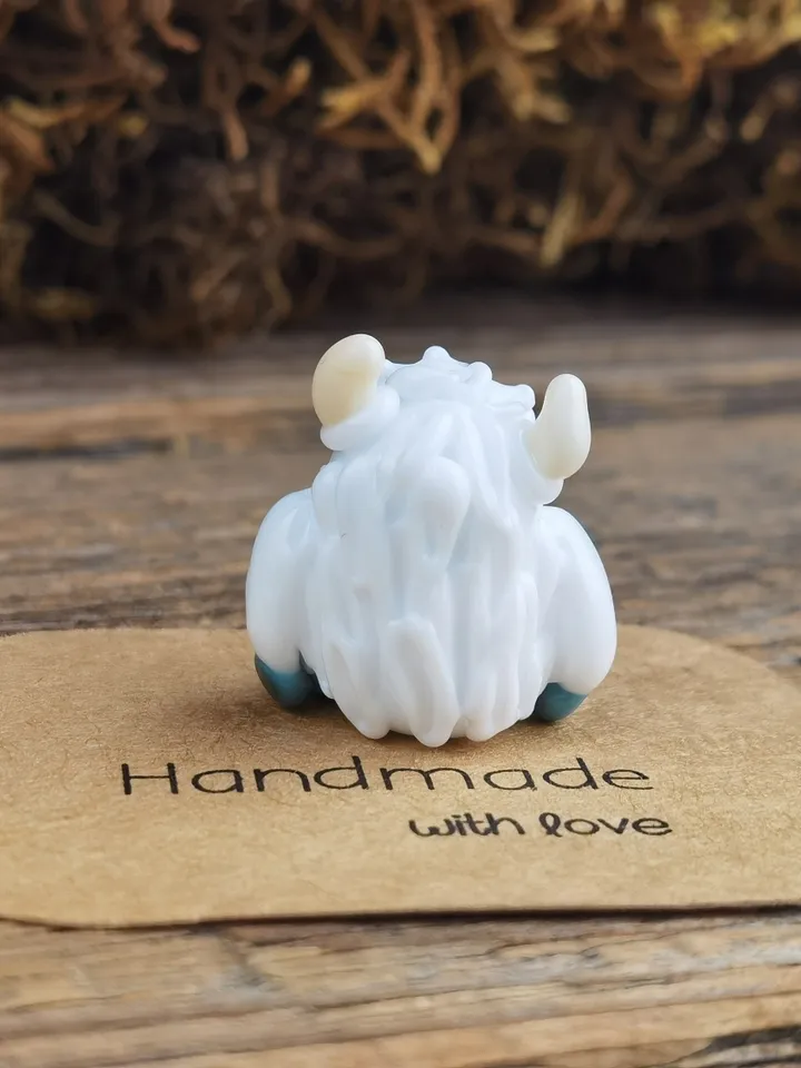 Abominable snowman figurine Yeti gifts Big foot figurine Tiny snowman miniature mini glass Yeti ornament micro snowman sculpture