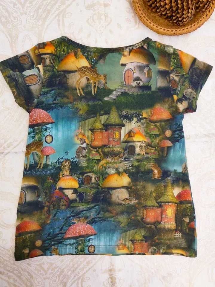 children's t-shirt with mushrooms,shrooms,vintage t-shirt, fly mushroom textile,forest jersey,forest story,t-shirt 134cm,forest grebe