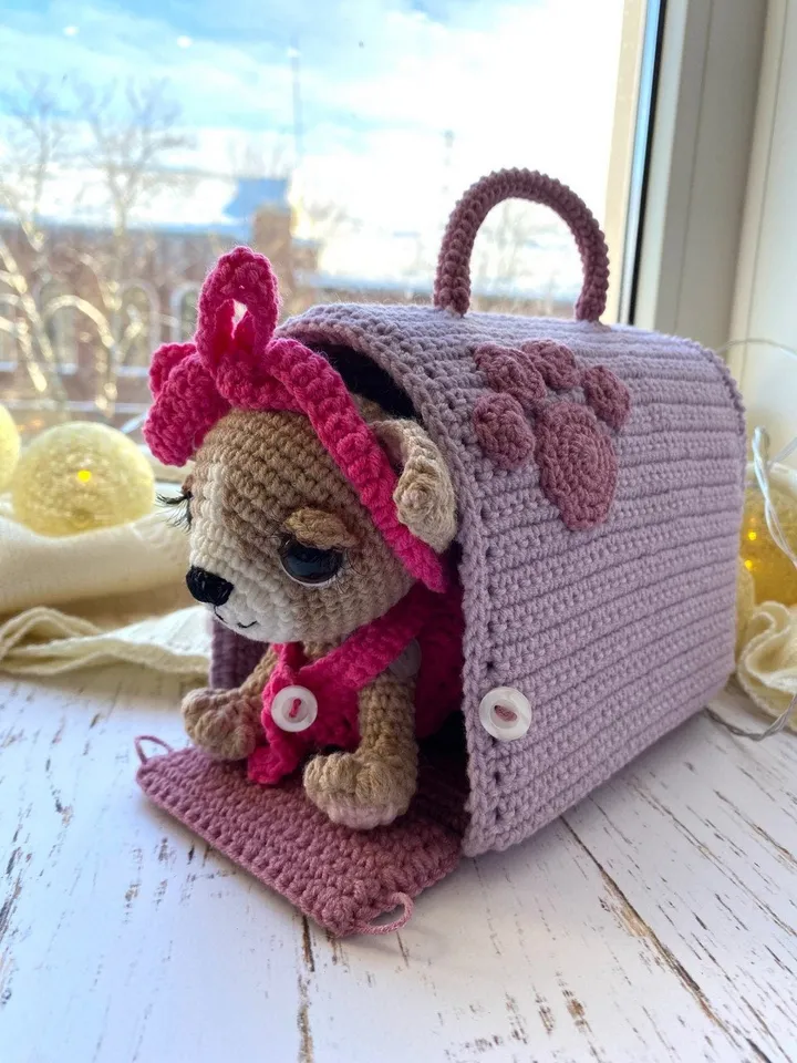 PDF Chihuahua Dog in a Carrier Bag Crochet pattern, Crochet Animal Pattern, Crochet Puppy, Amigurumi baby toy, Crochet Cute Dog Amigurumi