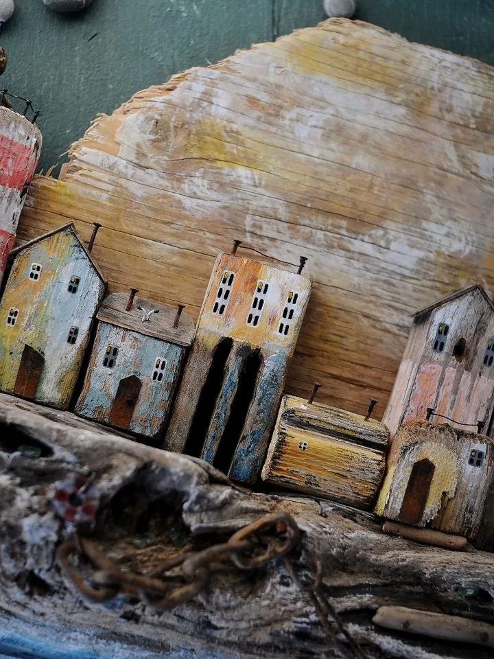 Large Driftwood Art Key Holder, Handmade Driftwood Wall Key Holder