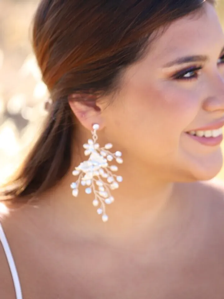 Boho Wedding Earrings For Brides, Pearl Boho Bridal Earrings, Silver Statement Wedding Jewelry, Leaf Chandelier Earrings, Bridal Jewelry
