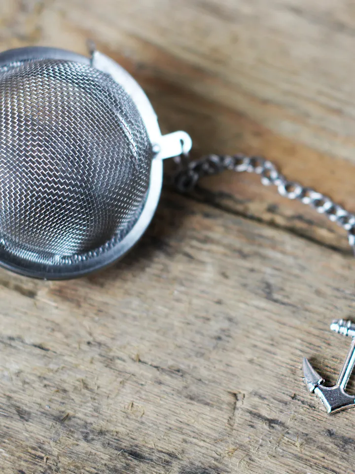 Tea infuser, loose leaf tea lover gift, anchor tea strainer, nautical tea steeper, tea accessory anchor pendant, ocean t