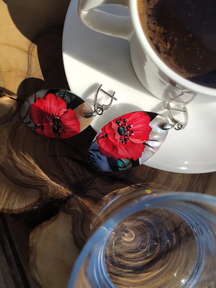 Pearl earrings: Red poppies on shell earrings. Aesthetic handmade floral design. Hand painted stylish jewelry gift with big red flower.